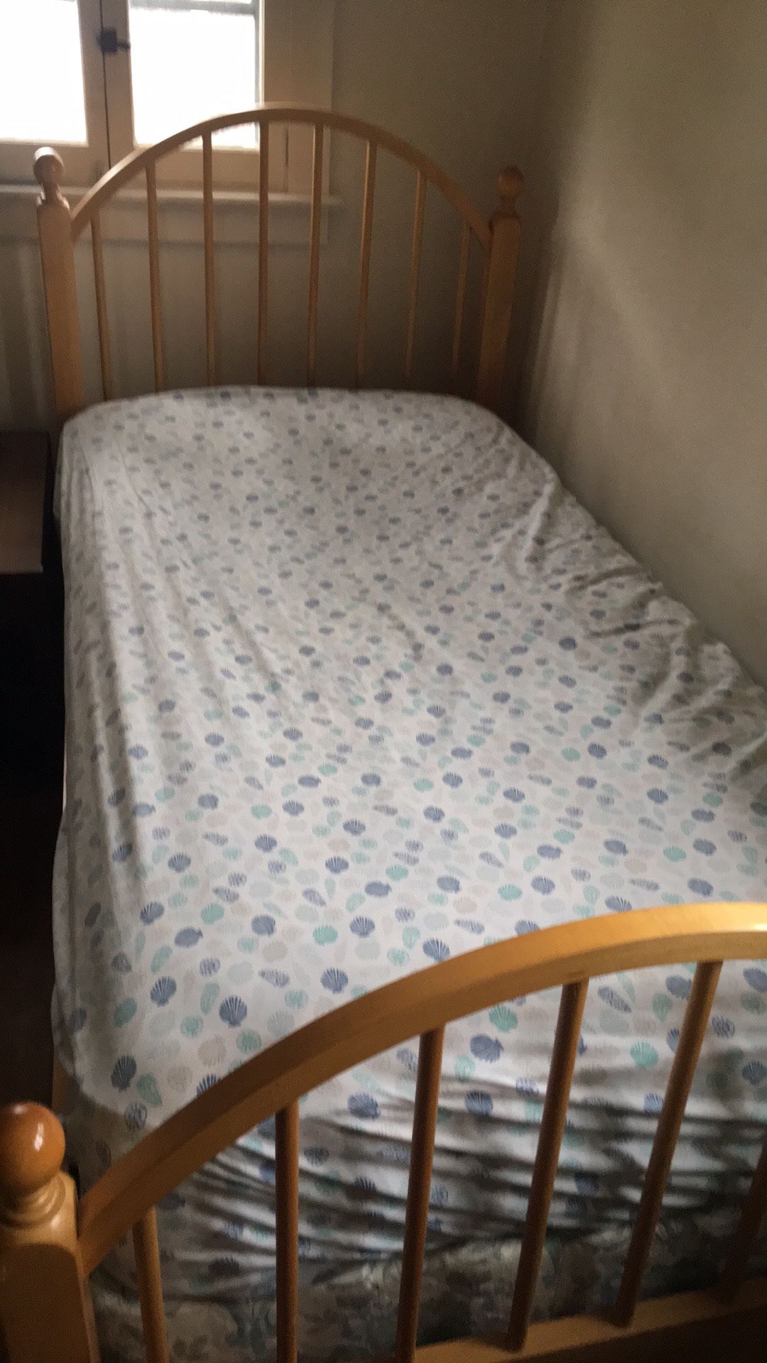 Twin Bed-frame