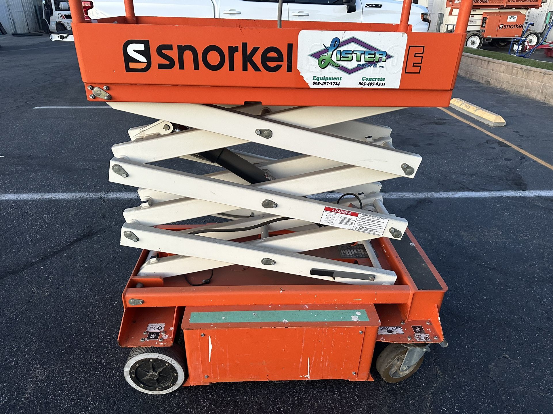 2017 Snorkel S3010 Electric 10 Foot Scissor lift LOW HOURS