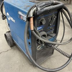 Miller 210 Wirefeed MiG Welder For Welding 