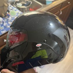 Large bell boozer motorcycle helmet (never used )