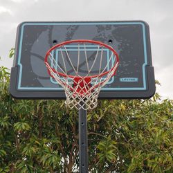 Basketball Hoop With Stand Adjustable From 8 - 12 Feet