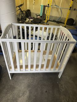 Foldable Baby Crib (No Mattress)