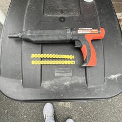 Ramset MasterShot .22 Caliber Tool with Yellow Single-Use Loads