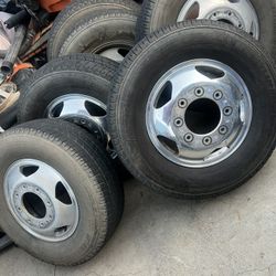 GMC Sierra 3500 Wheels 