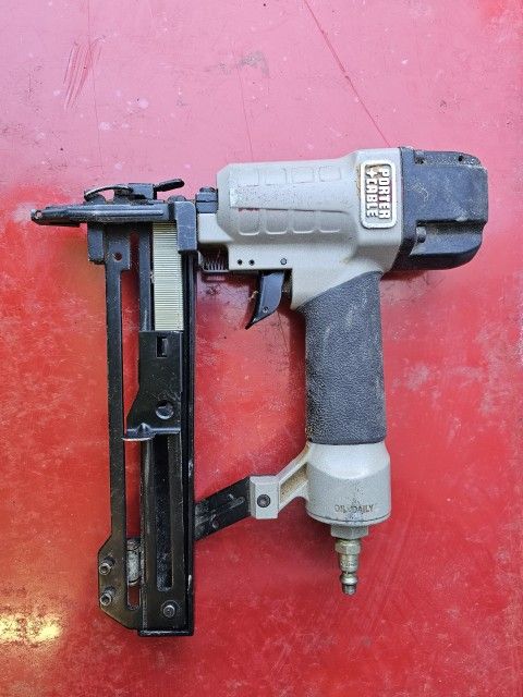 Porter Cable NC150 1/4" Narrow Crown Stapler
Like new