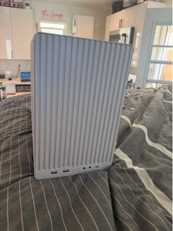 Lian li mATX case 26.2 liters