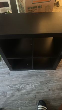 Brown cube holder