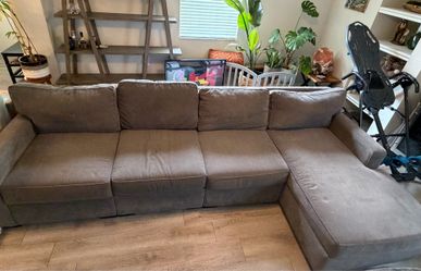 Macy’s Radley 4 pc Chaise Sectional sofa