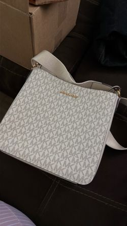 Micheal Kors Crossbody