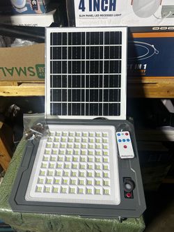 BRAND NEW 4100 LUMENS  PRIVATE STREET SOLAR LIGHT 2 PIECES is 1 UNIT  1000   WATTS