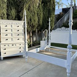 Gorgeous Vintage Cal King Bedroom Set 