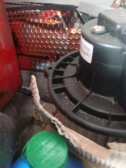 Fan motor 2000 to 2005 Dodge ram 1500