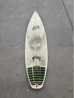 Lost Surfboard 5’11”