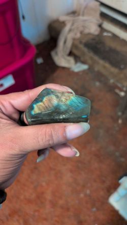 Labidorite freeform