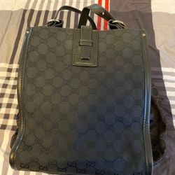 Gucci black canvas tote bag/single strap