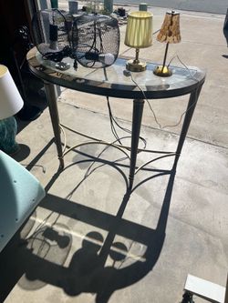 Demi Table 44x30x18