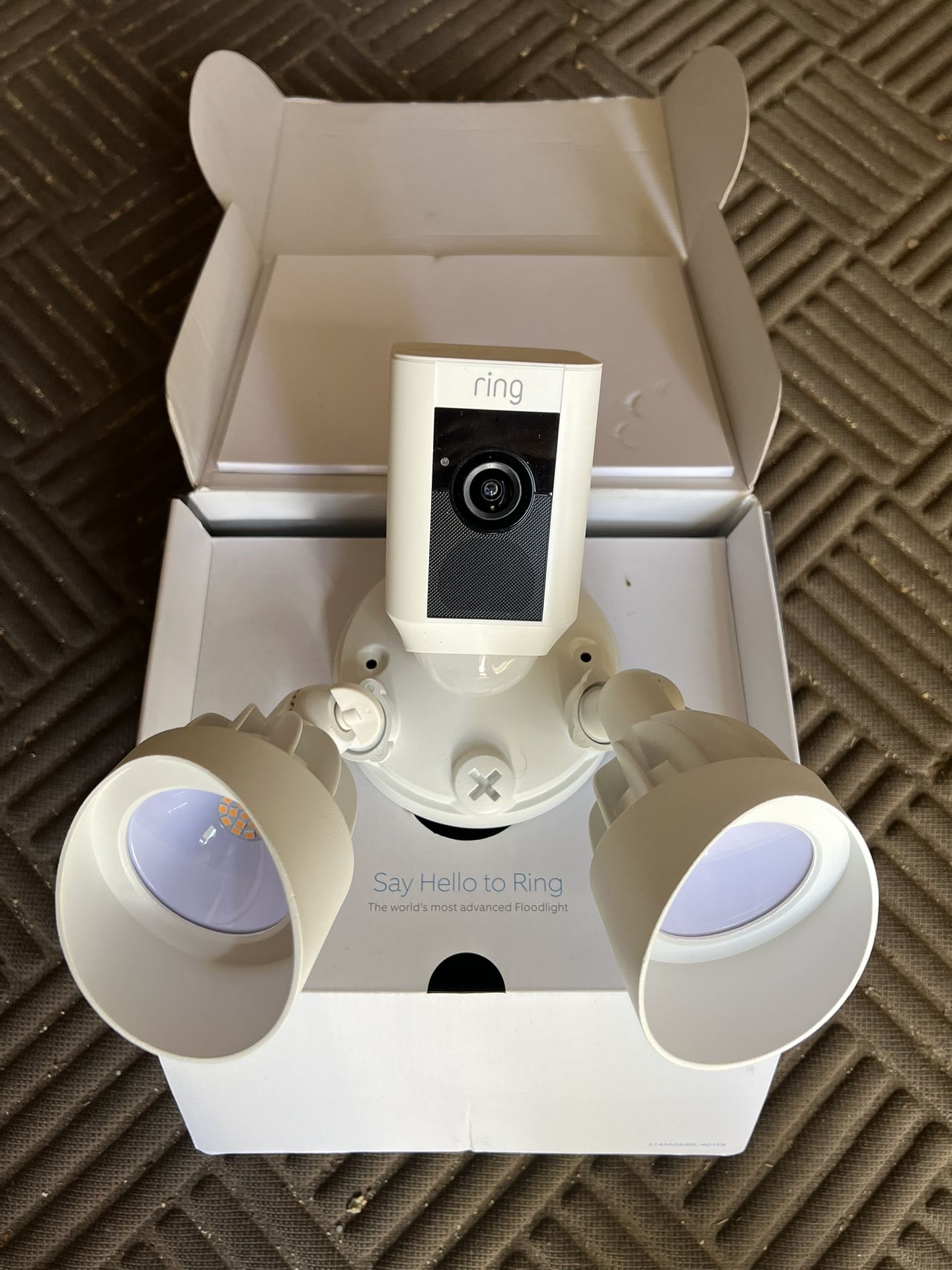 Like New Double Flood Light Camera: RING