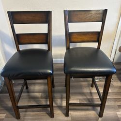 Dining Room Table- Sits 6