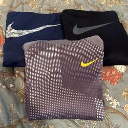 3 Nike Boys Sweatshirts Size Large