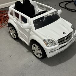 Mercedes-Benz GL450 SUV 6V Ride!!! Great For kids