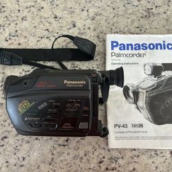 Panasonic Palmcorder X20 Digital Zoom Model PV-43D Hand Held Video Recorder