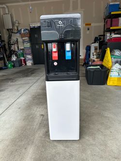 Avalon Hot/Cold water dispenser