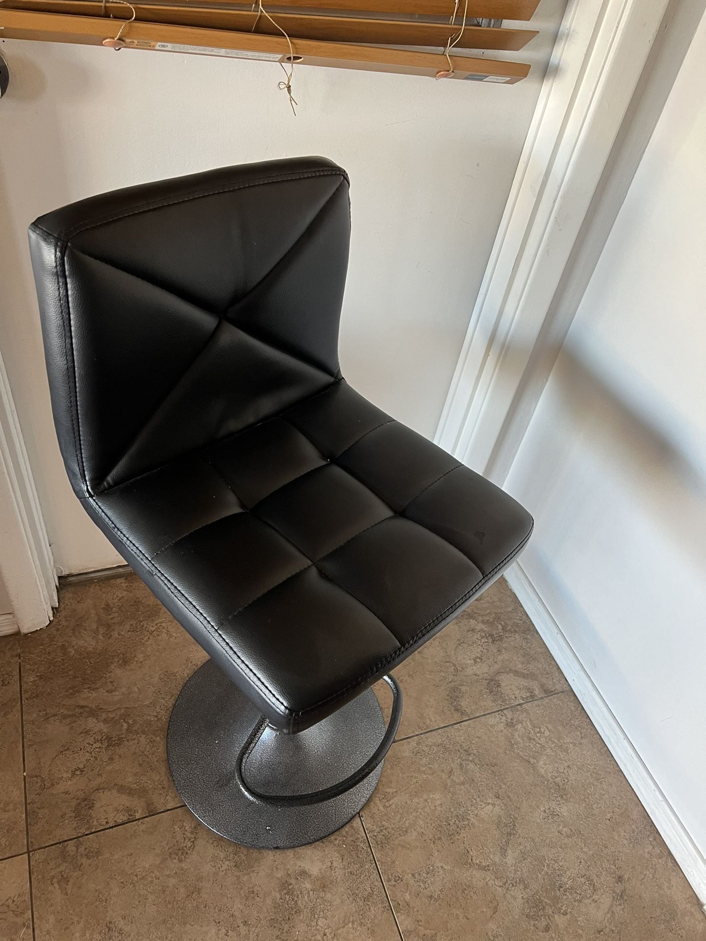 Black Bar Stool Chairs