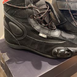 Bilt Boots Size 9 