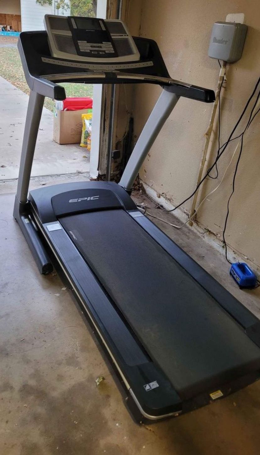 Fitness Equipment Proform 550e Treadmill Proform Proshox
