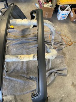 2016-2017 Ford Explorer. OEM REAR BUMER REAR BUMPER