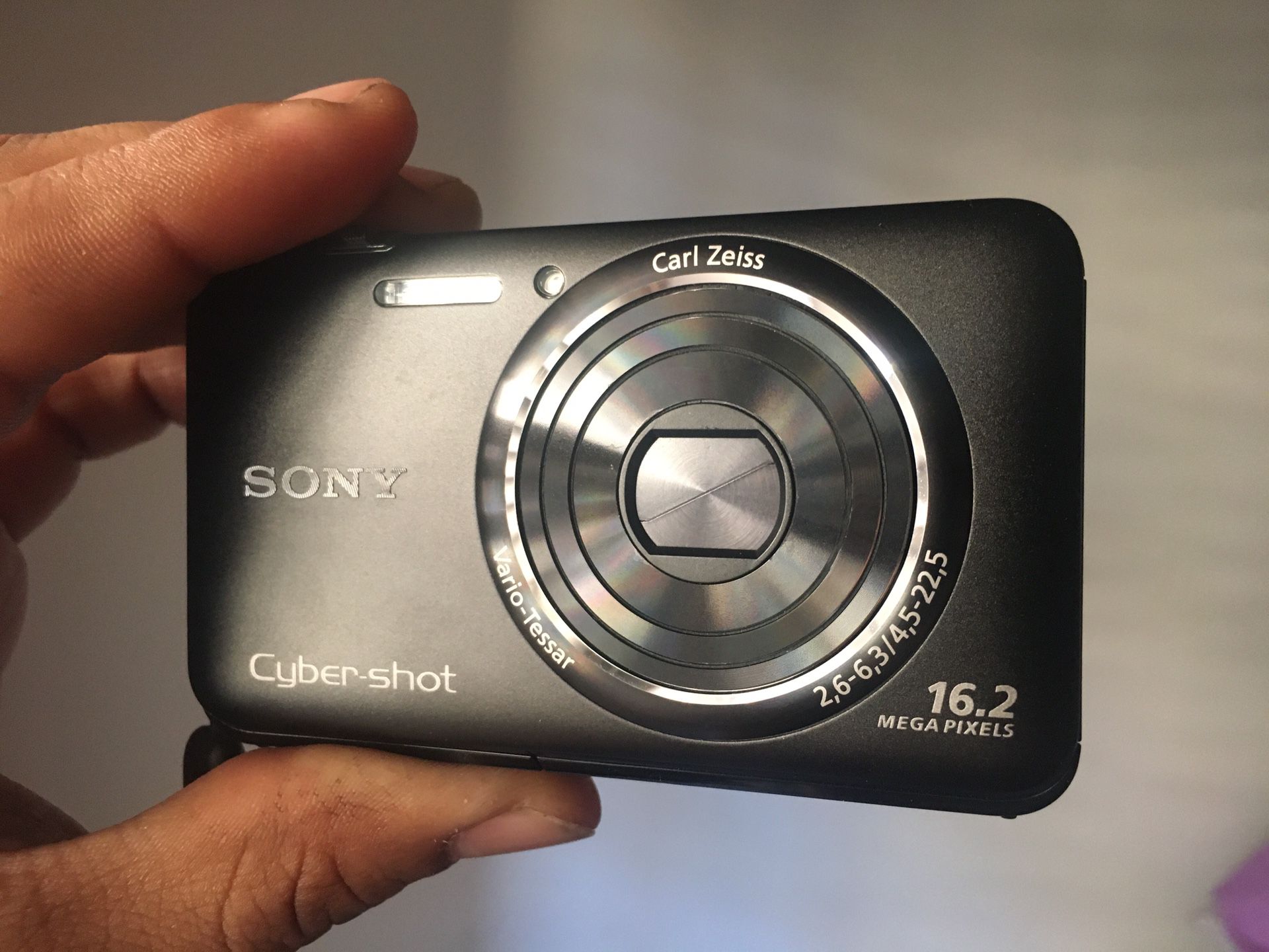 Sony DSC-WX9 Point and Shoot Camera