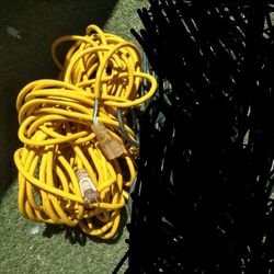 Extensión Cord 80 To 100 Ft May be