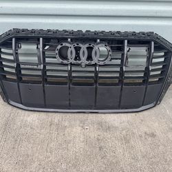 2020-2023 AUDI Q7 FRONT GRILLE