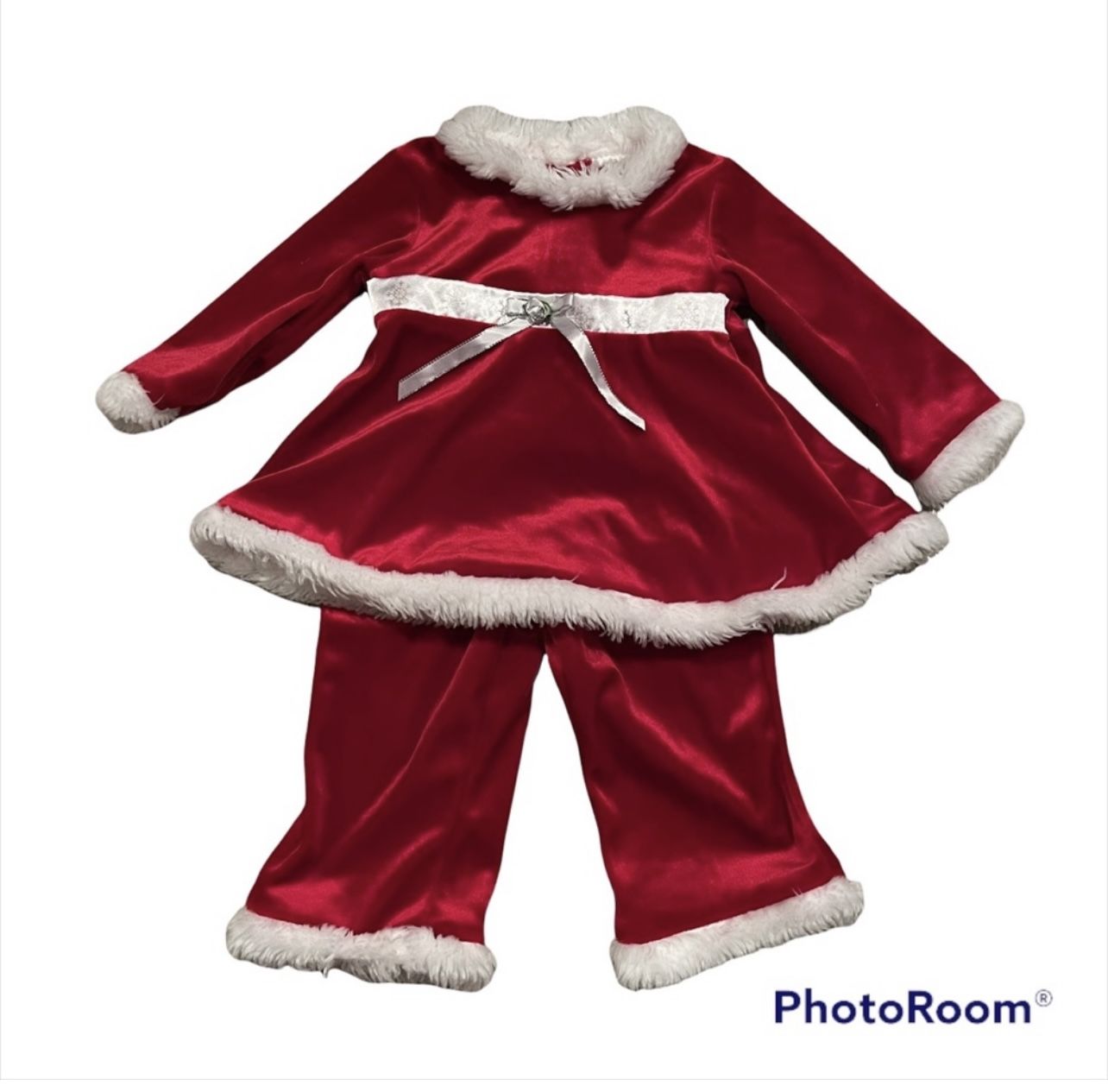 Youngland Christmas outfit size 18 months Preowned great condition infants