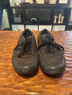 Men’s Tennis & Sandals