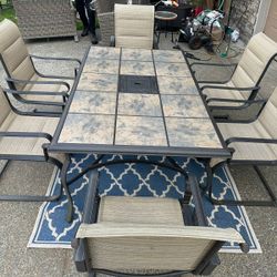 Outdoor Dinning Table With Chairs 