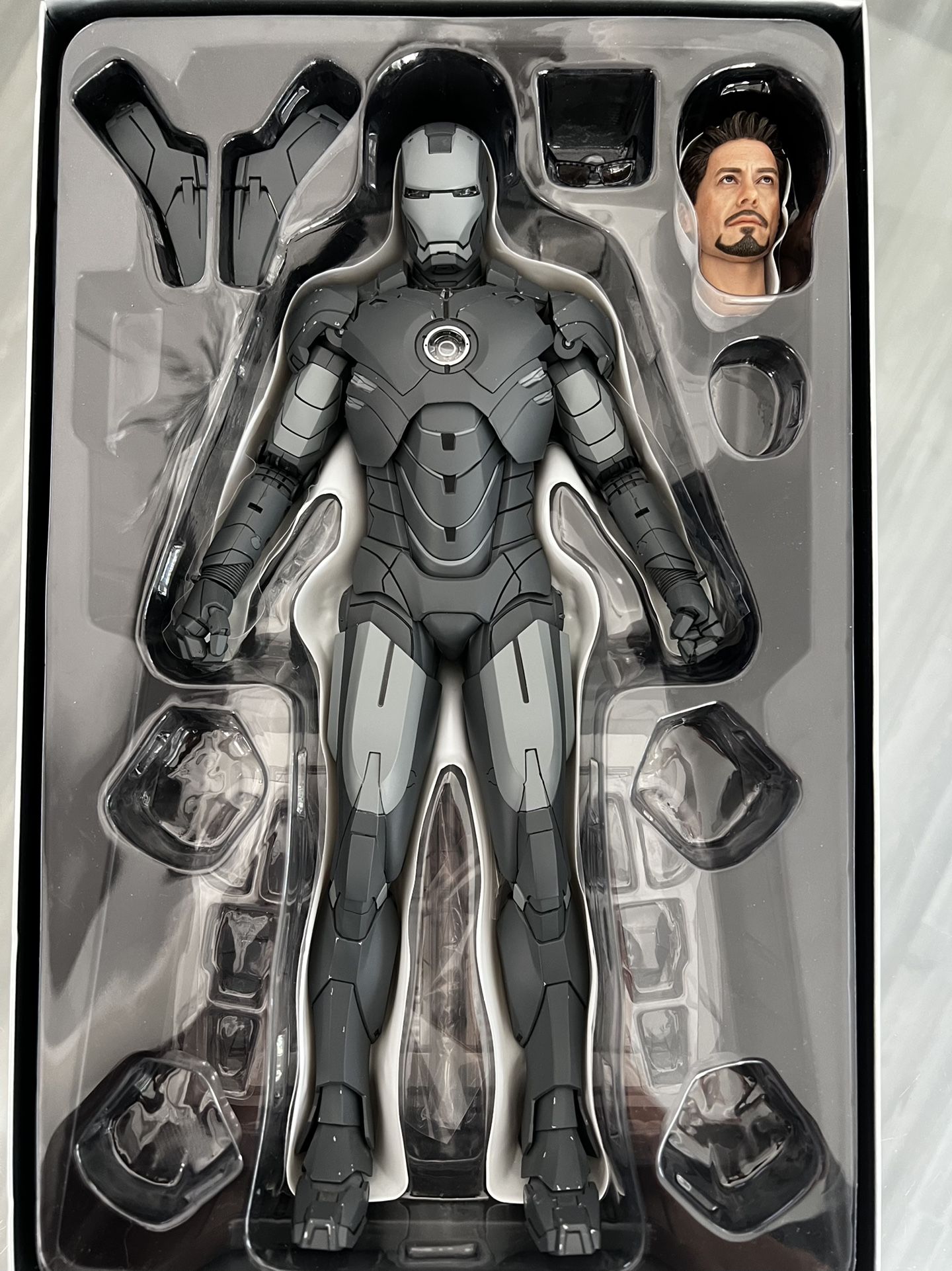 Ultra Rare Retired 1/6 Hot Toys / Sideshow Exclusive Iron Man Mark IV (4) Secret Project Model In Stealth Military Gray From Iron Man 2 Movie