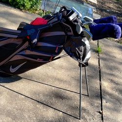 Ladies Right Handed Golf Clubs And Bag