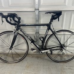 Trek 5200 OCLV Carbon Road Bike 56cm Ultegra
