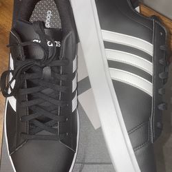 Men’s Adidas Grand Court 2.0 Size 12