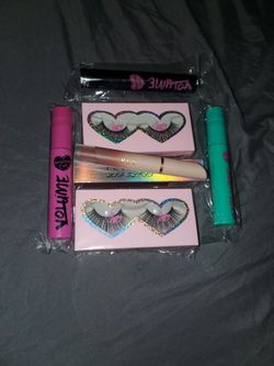 Set of lashes