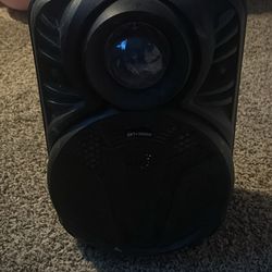 Little speaker