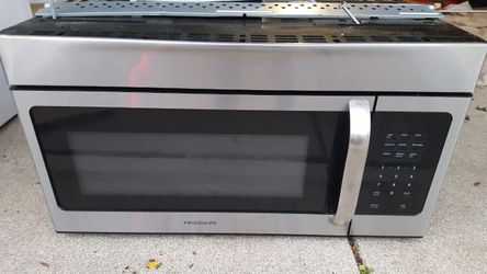 Frigidaire Microwave for Repair or Parts