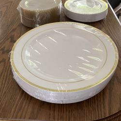 Disposable Plastic Dinnerware 