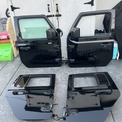 Jeep Wrangler JL Complete Set Off Doors Jeep Gladiator 