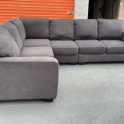 Gray Sectional W Extra Pieces