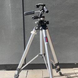 Bogen Manfrotto 3033 Professional Tripod