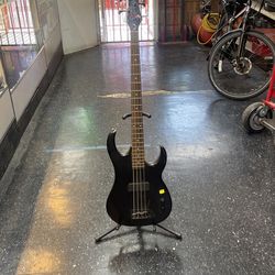 Dean Bass 4 String