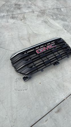 2022 to 2024 GMC sierra 1500 grille OEM Good condition
