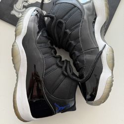 Jordan 11 Space Jam